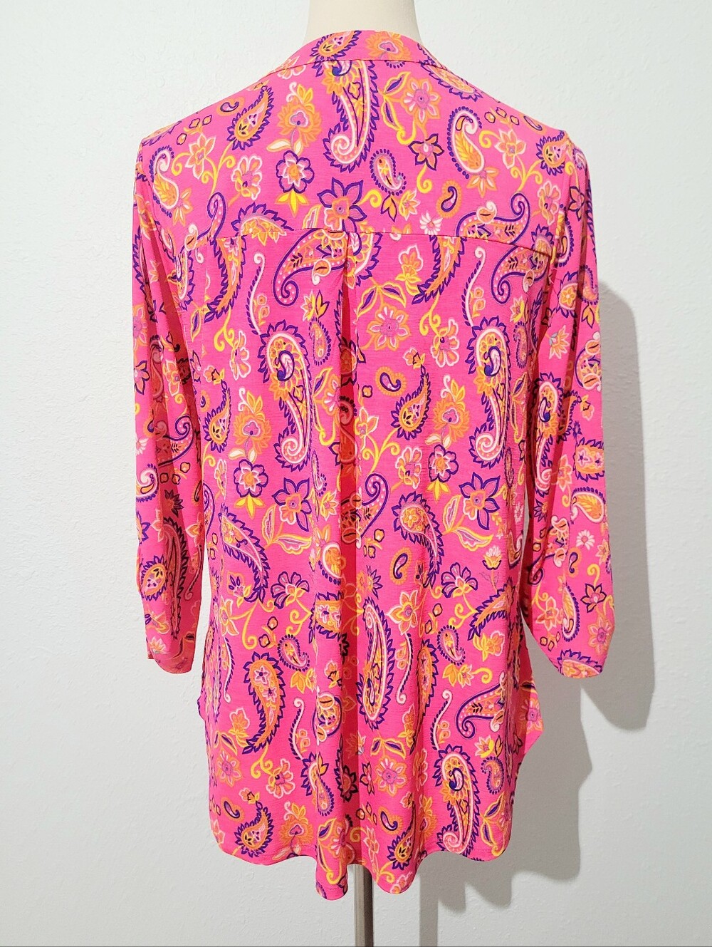 Dear Scarlett Pink Paisley Liquid Knit Tunic Top Small Roll Tab Sleeve Travel - Picture 5 of 11